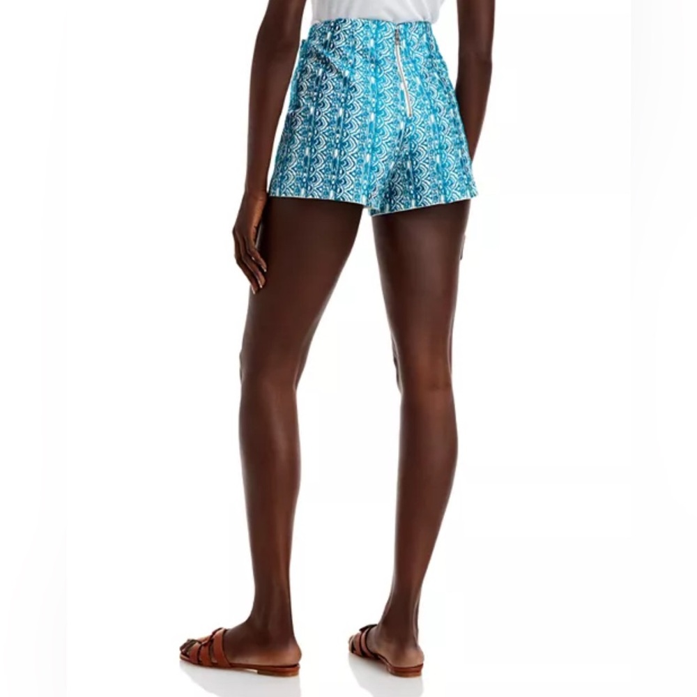 Alice + Olivia Sherri Embroidered Shorts | NWT | Size 4 - Picture 2 of 8